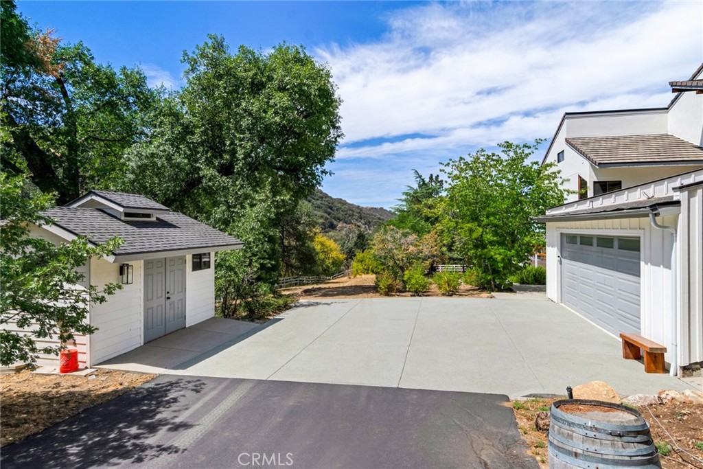 39155 Harris Property Photo 9