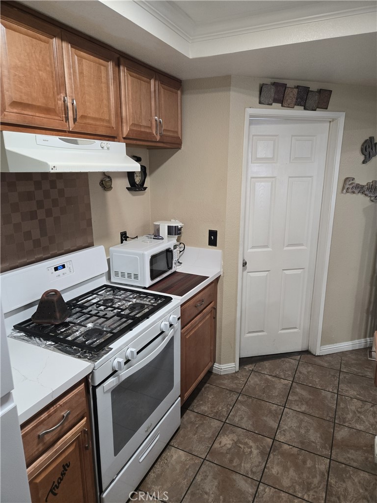 16377 Lakeshore Drive #5c Property Photo 6