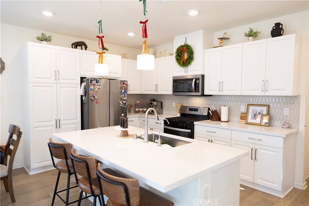 4078 Summer Way Property Photo 8