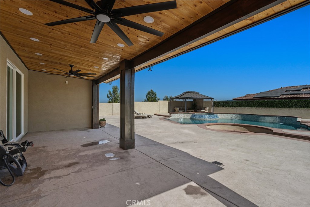 18044 Olivenhain Property Photo 27