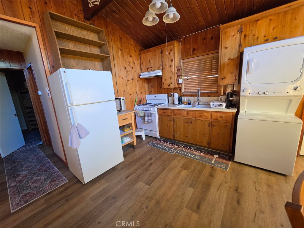 474 Delle Property Photo 7
