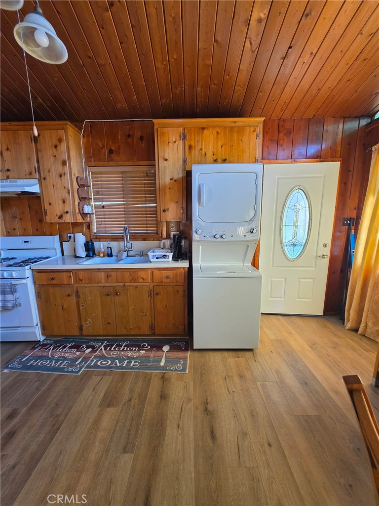 474 Delle Property Photo 8