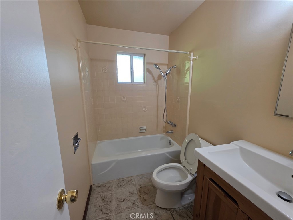 474 Delle Property Photo 14