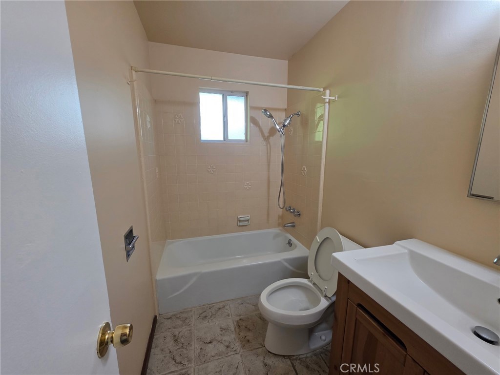 474 Delle Property Photo 14