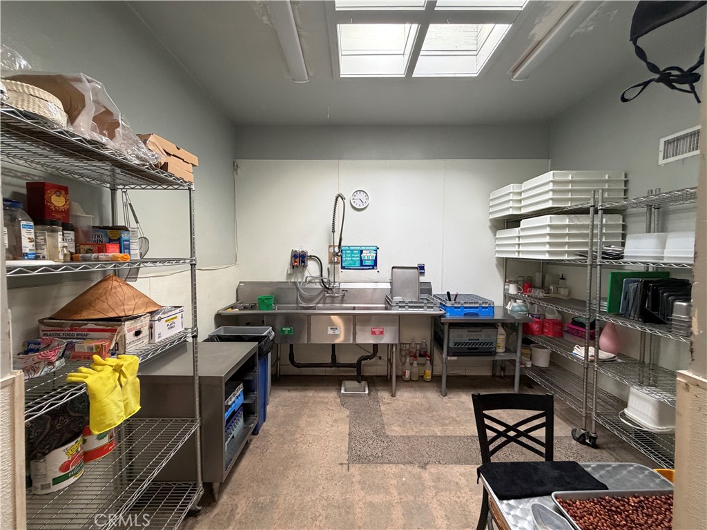 35020 Yucaipa Boulevard Property Photo 22