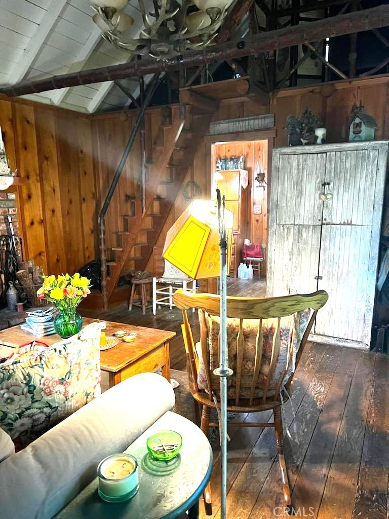 27877 Holly Property Photo 7