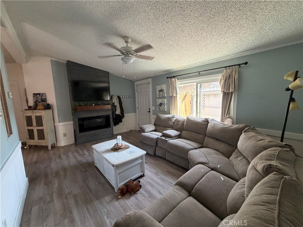 1721 E Colton Avenue 113 Property Photo 2