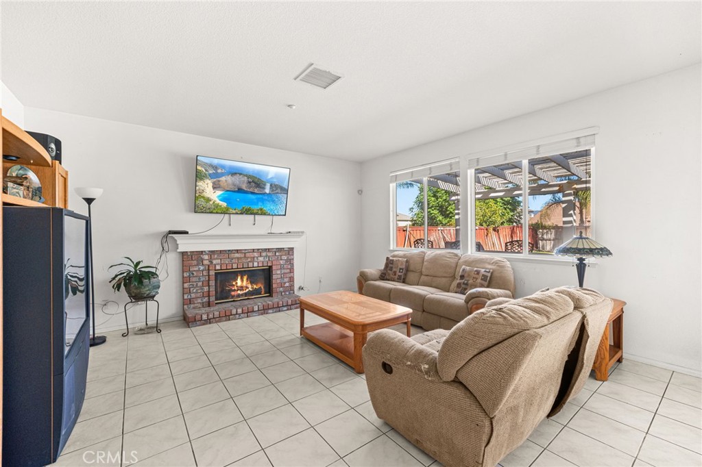1591 Valley Falls Property Photo 8