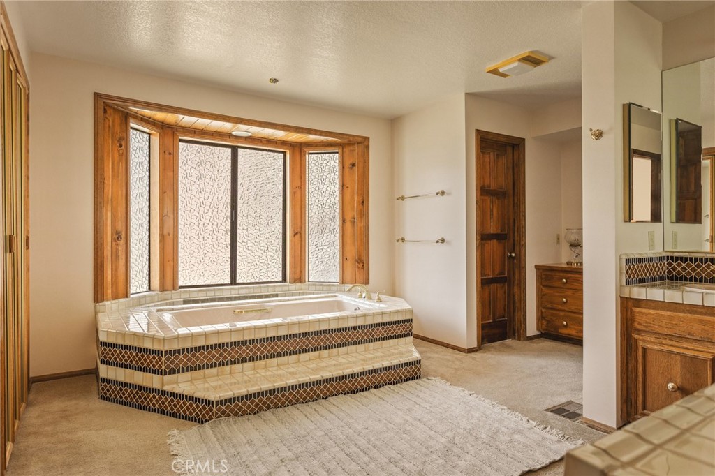 201 Grizzly Property Photo 29