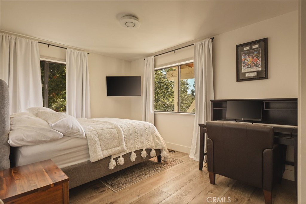 201 Grizzly Property Photo 32
