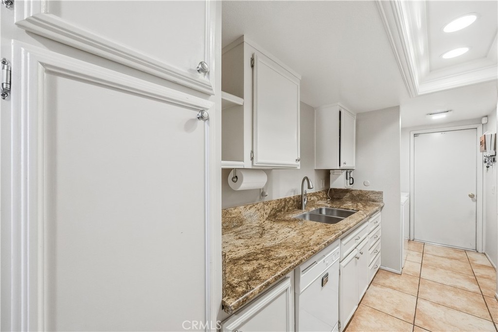 2173 Aspenwood Court Property Photo 8