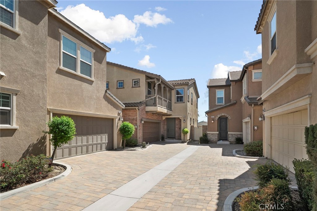 13049 Goldenrod Drive Property Photo 3