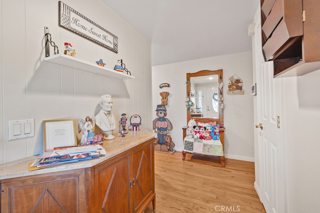 1144 El Camino Dr Property Photo 22