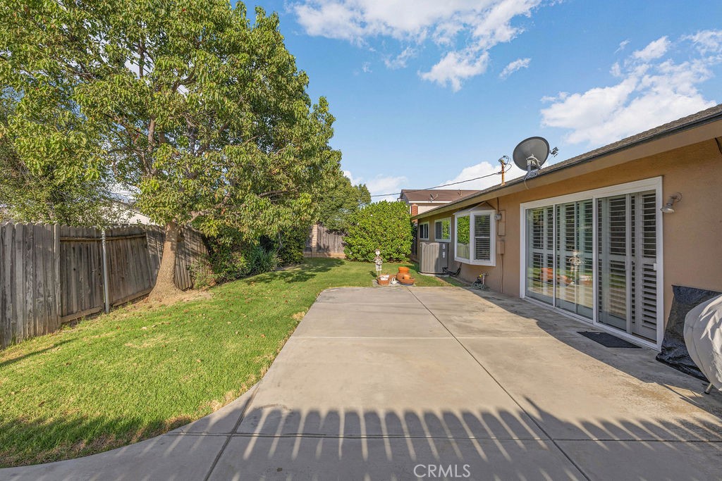 1144 El Camino Dr Property Photo 40