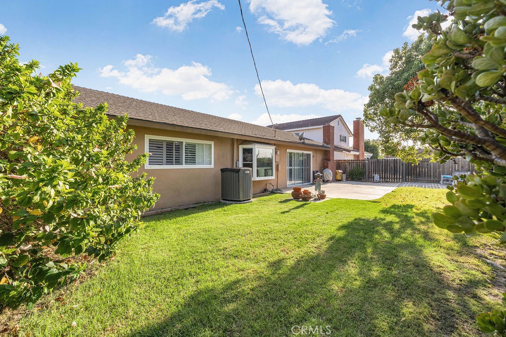 1144 El Camino Dr Property Photo 43