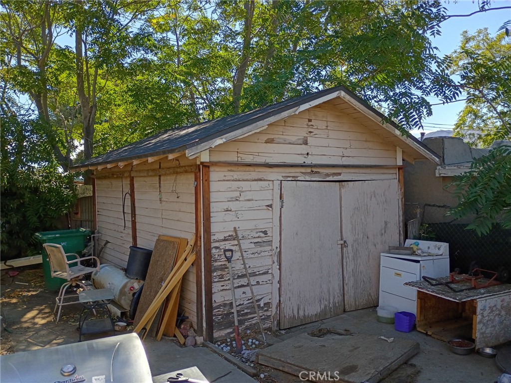 480 Martin Property Photo 5
