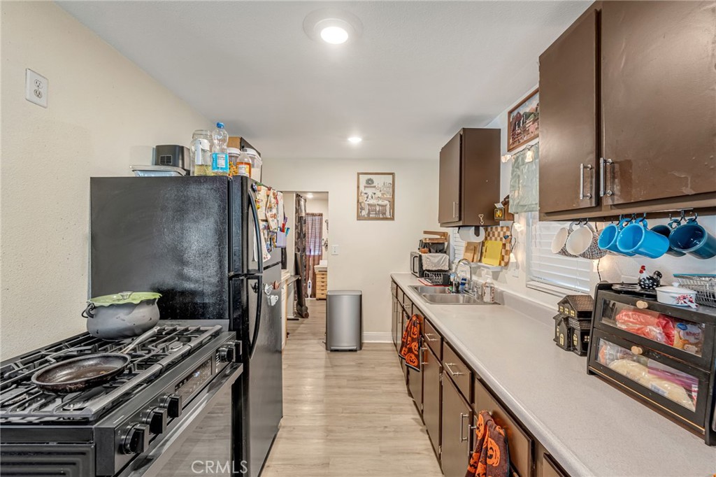934 N Almond Way Property Photo 10