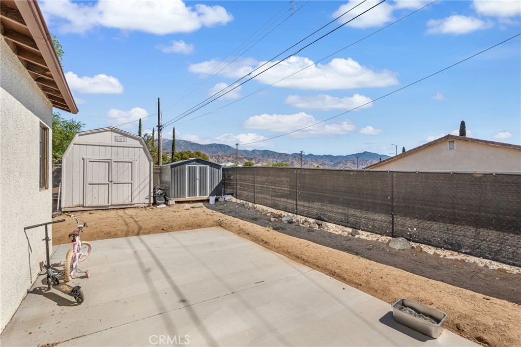 934 N Almond Way Property Photo 25