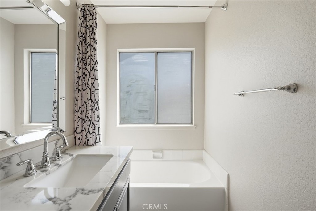 25972 Hinckley Property Photo 24