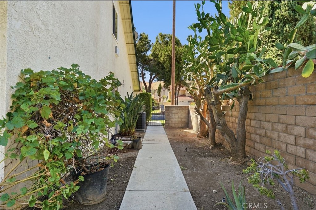 25972 Hinckley Property Photo 33