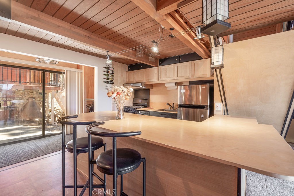 43615 Bow Canyon Property Photo 10