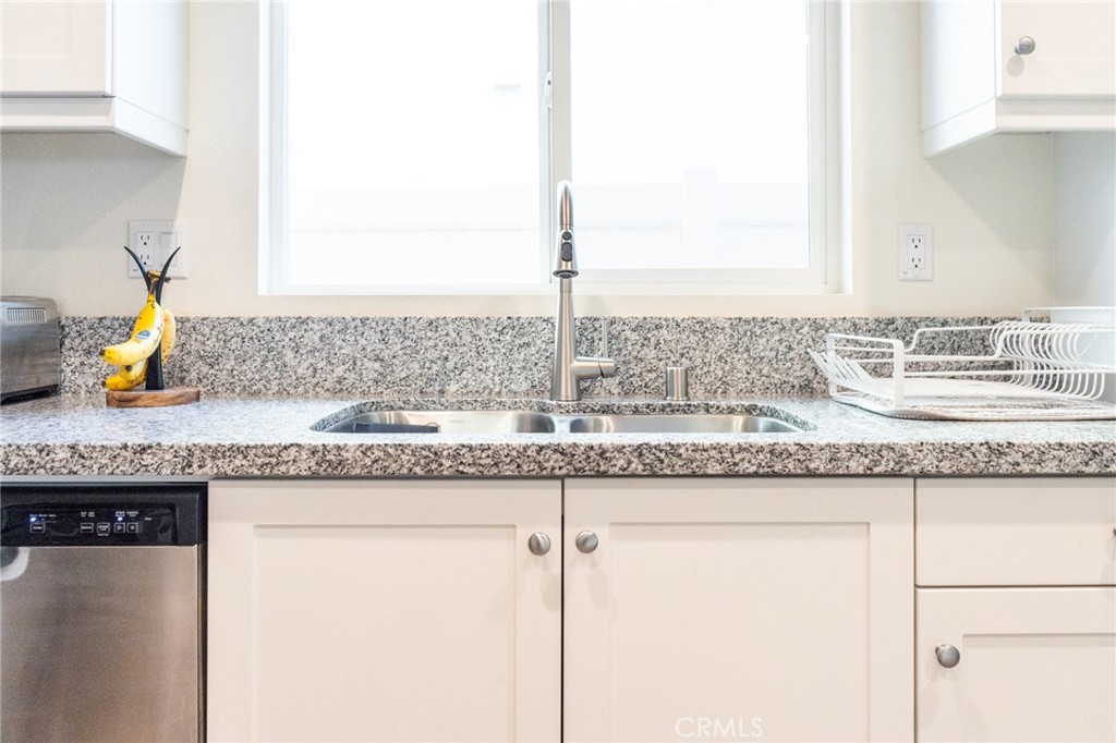 35373 Price Property Photo 18