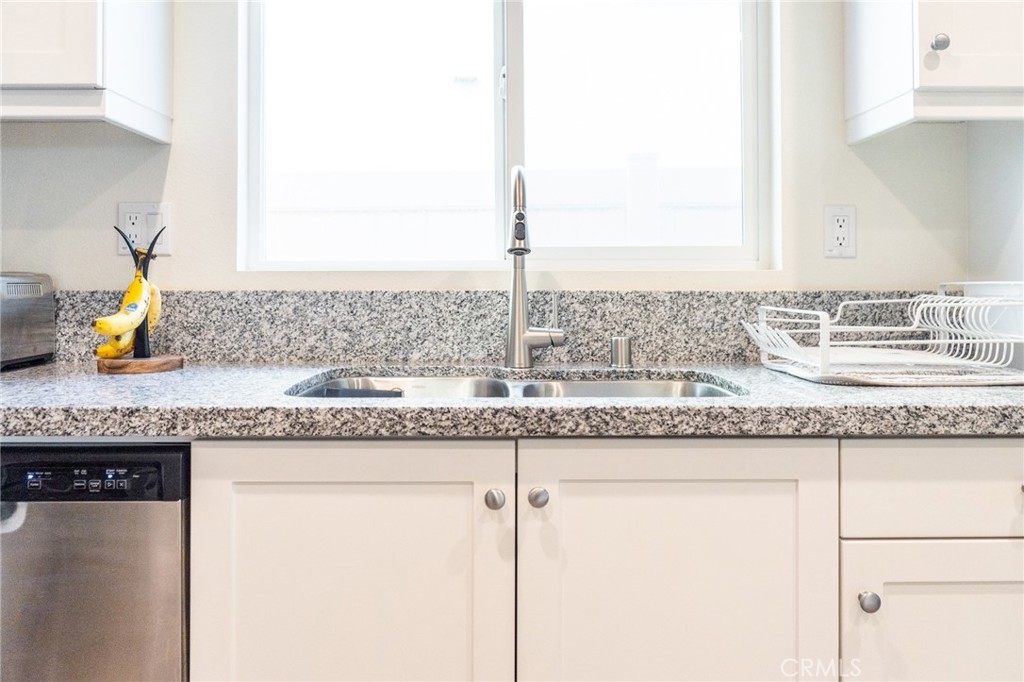 35373 Price Property Photo 18