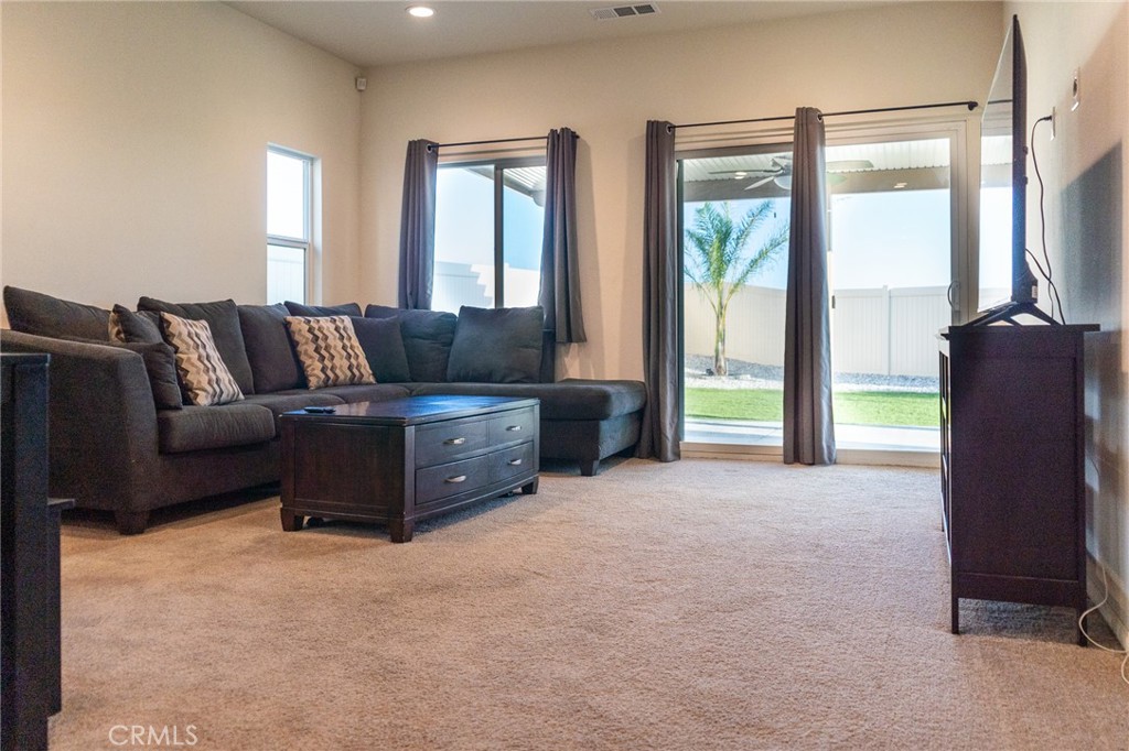 35373 Price Property Photo 27