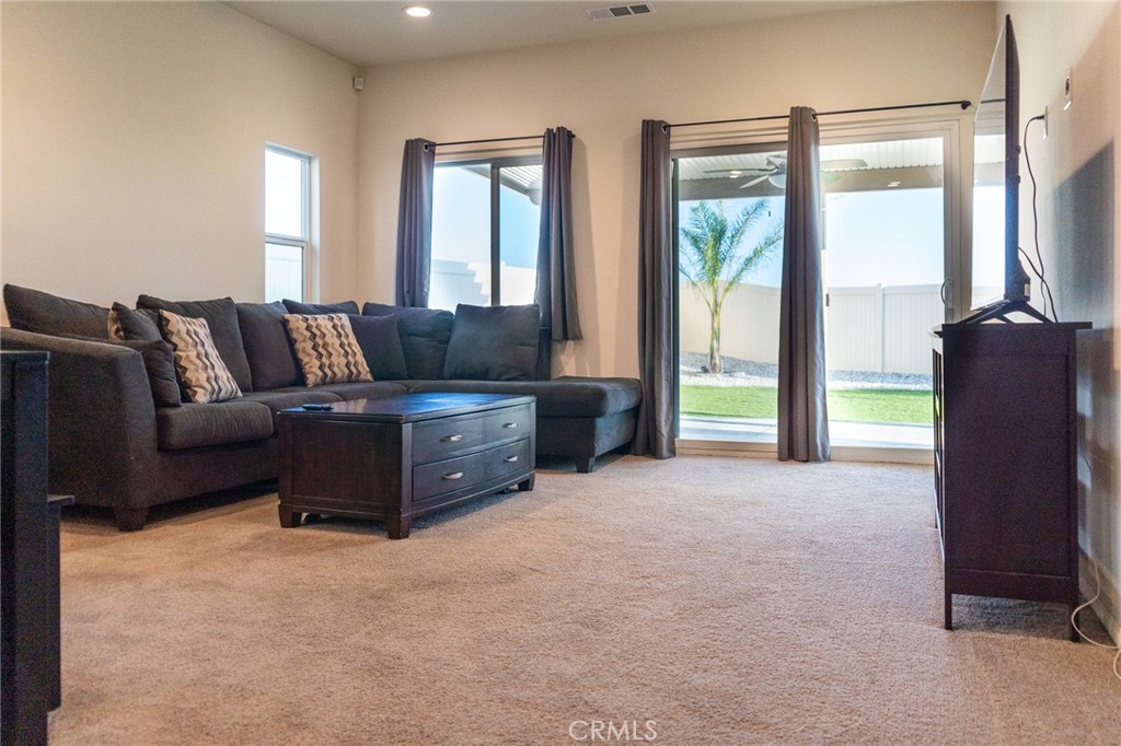 35373 Price Property Photo 27