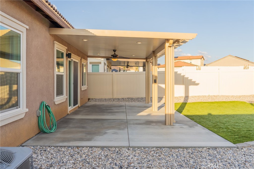 35373 Price Property Photo 42