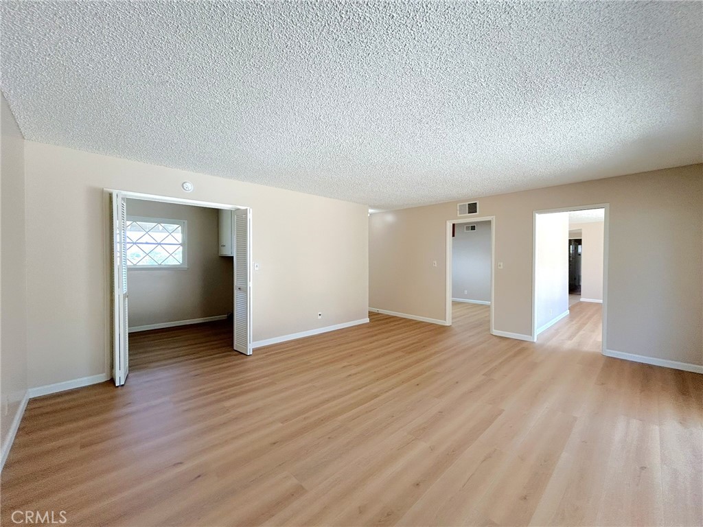 238 E Sunset Avenue N Property Photo 9