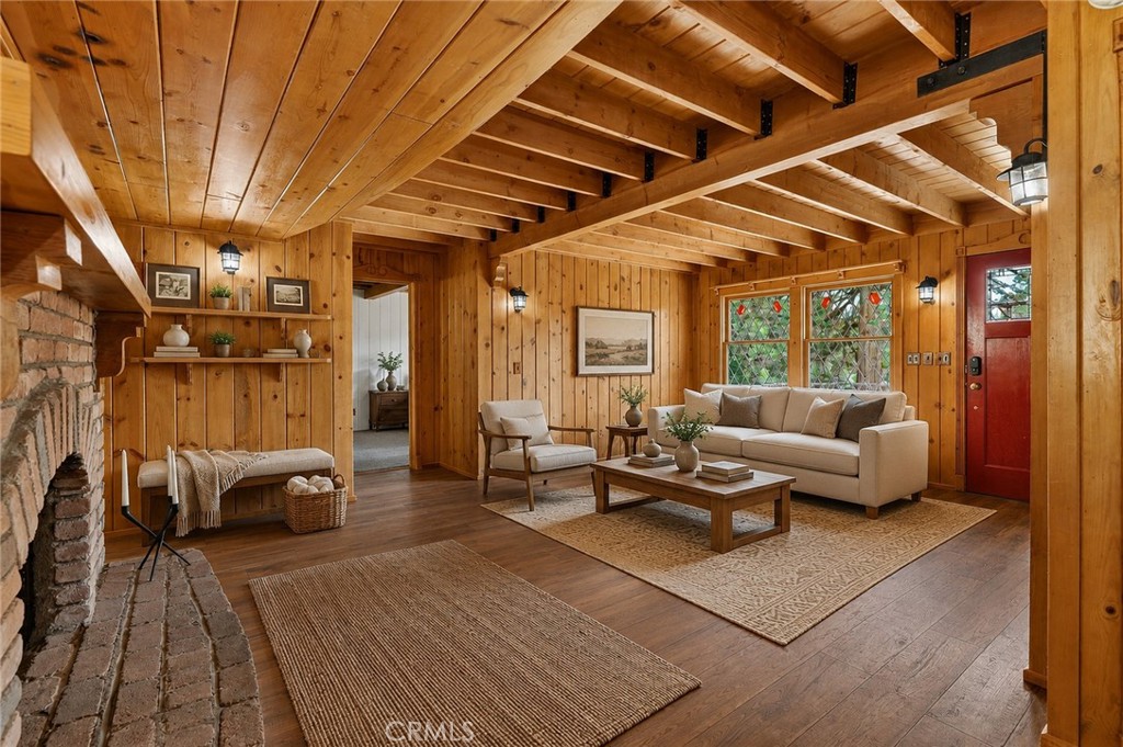 349 Golf Course Property Photo 1