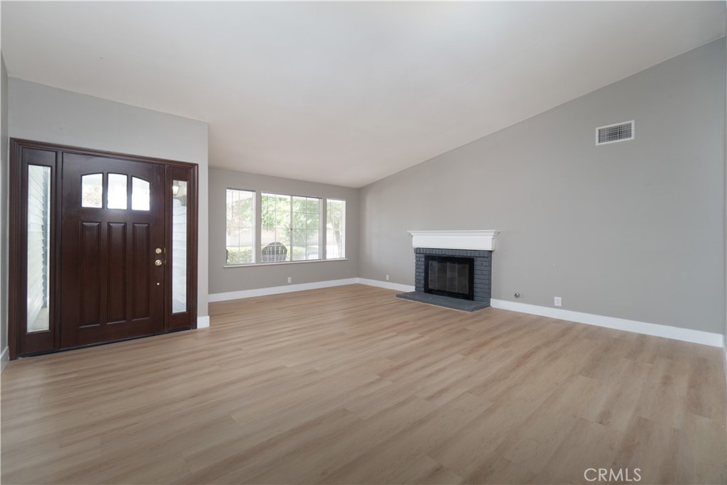 4245 River Ridge Property Photo 5
