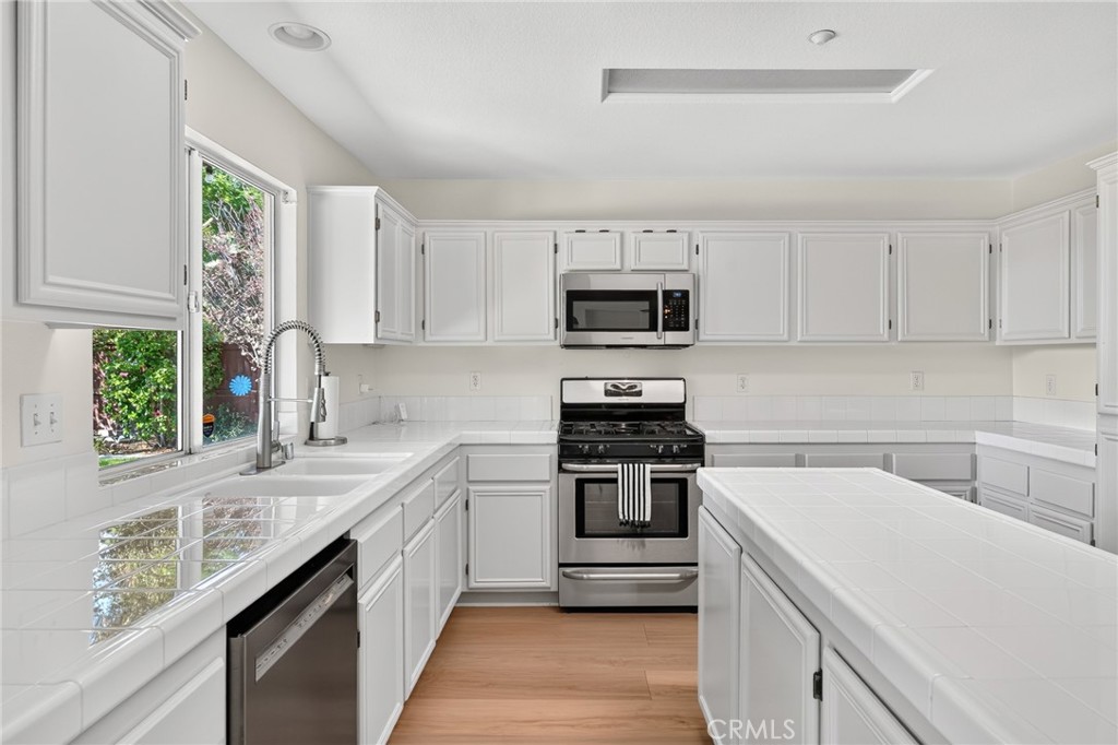 7904 San Benito Street Property Photo 12