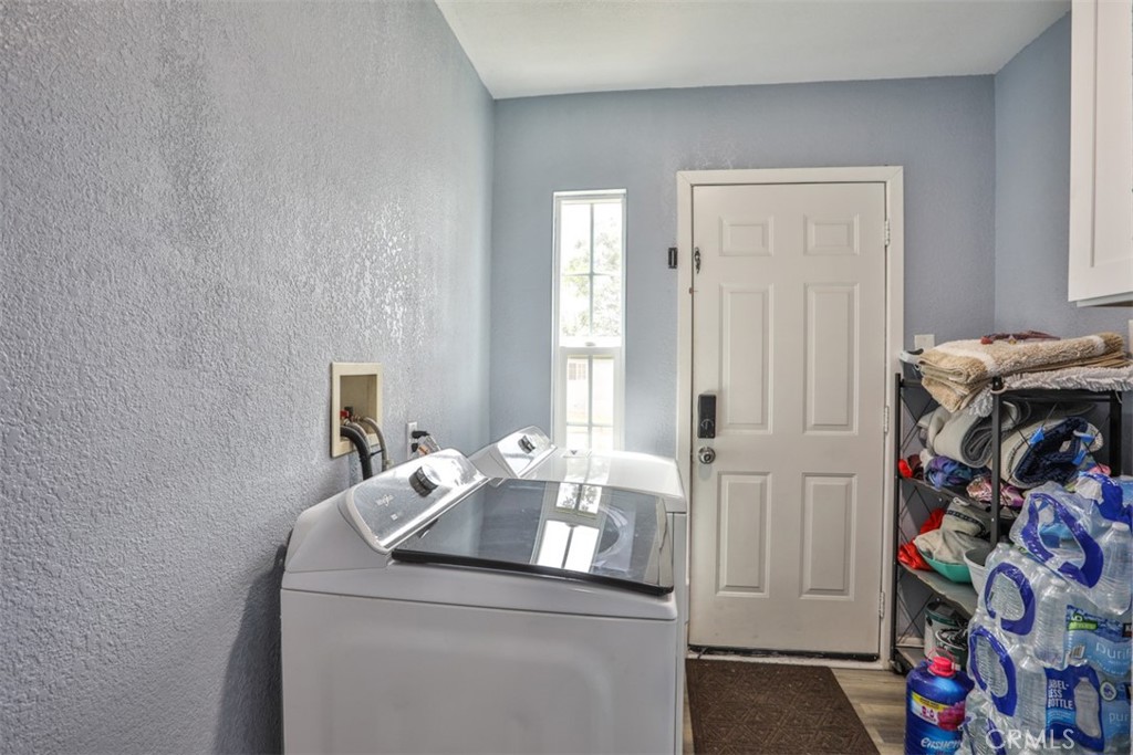2429 Serrano Road Property Photo 14