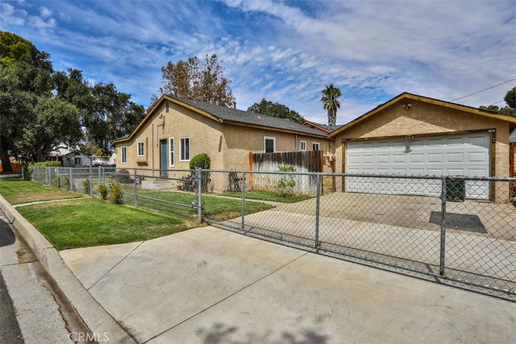 2429 Serrano Road Property Photo 19