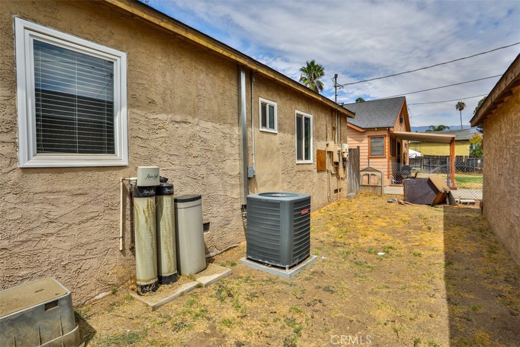 2429 Serrano Road Property Photo 21