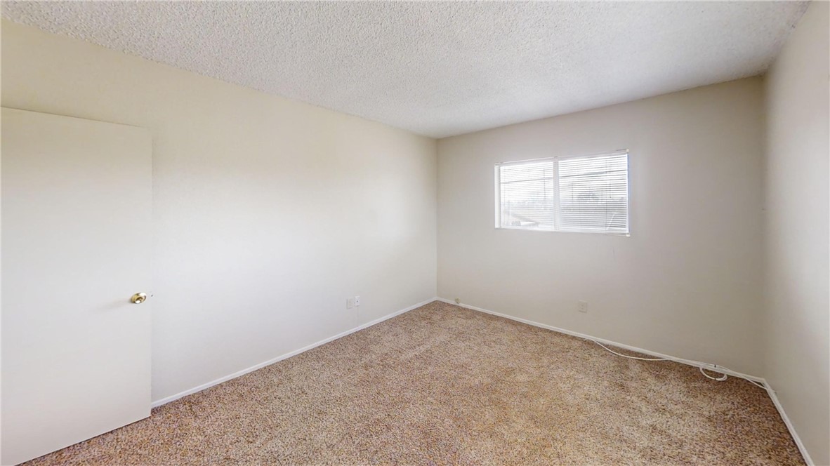 13383 3rd Street 3 Property Photo 6