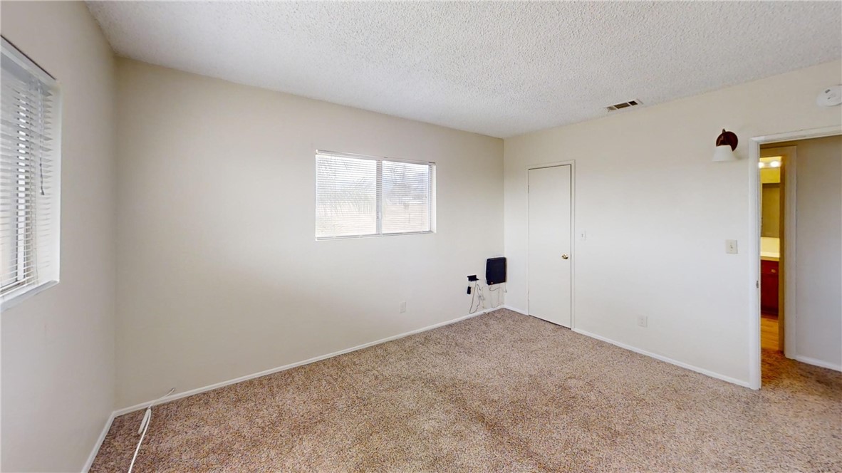 13383 3rd Street 3 Property Photo 7
