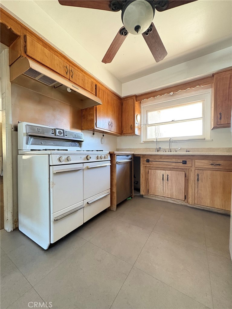 15410 Olive Branch Drive Property Photo 13