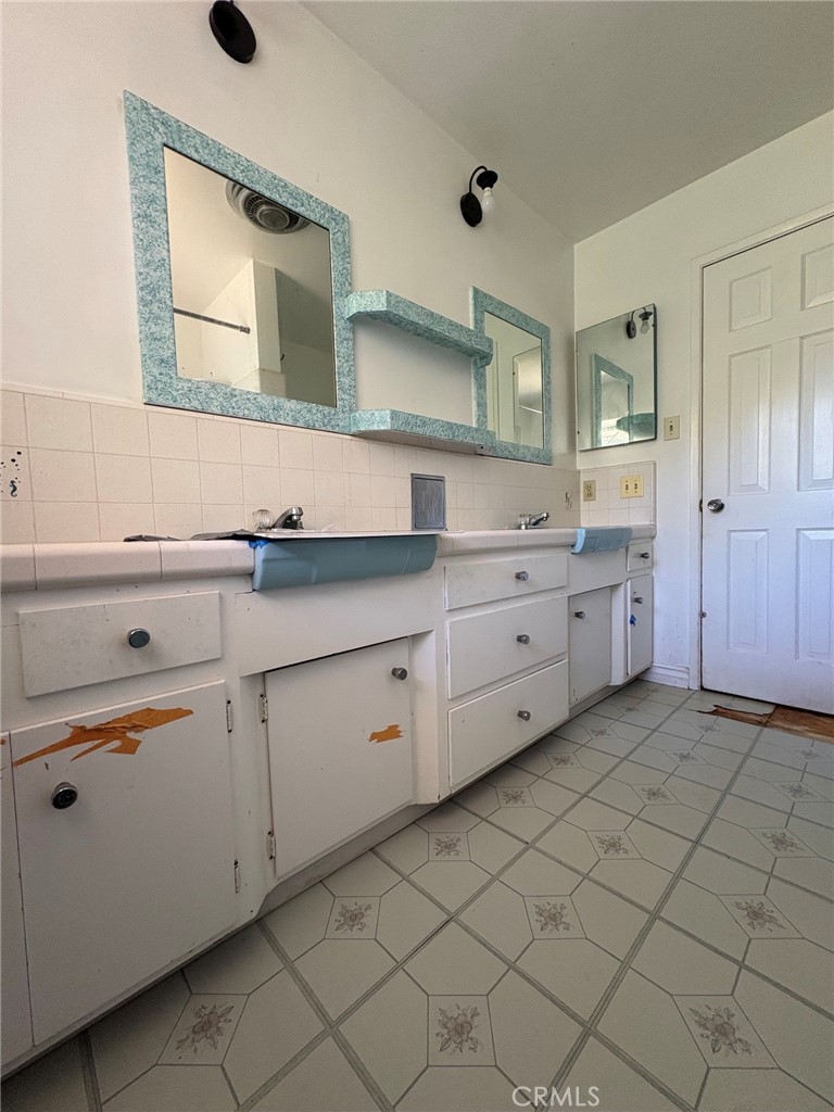 15410 Olive Branch Drive Property Photo 19