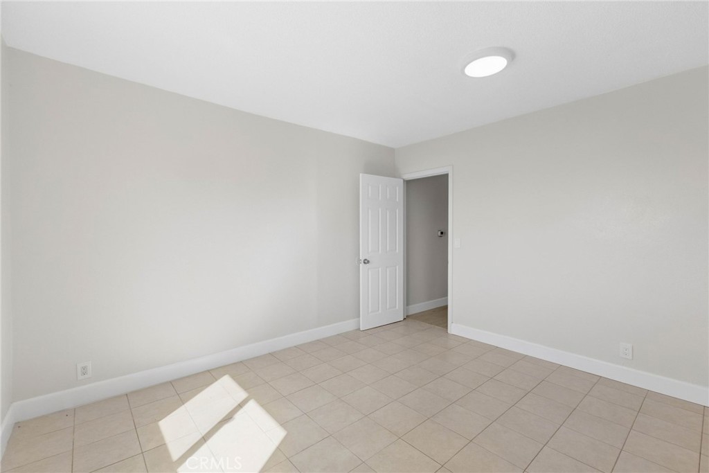 754 E 3rd Street Property Photo 26