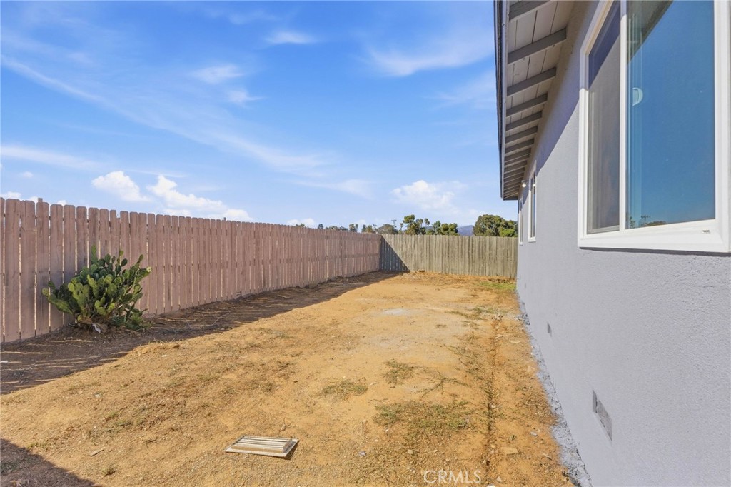 754 E 3rd Street Property Photo 48