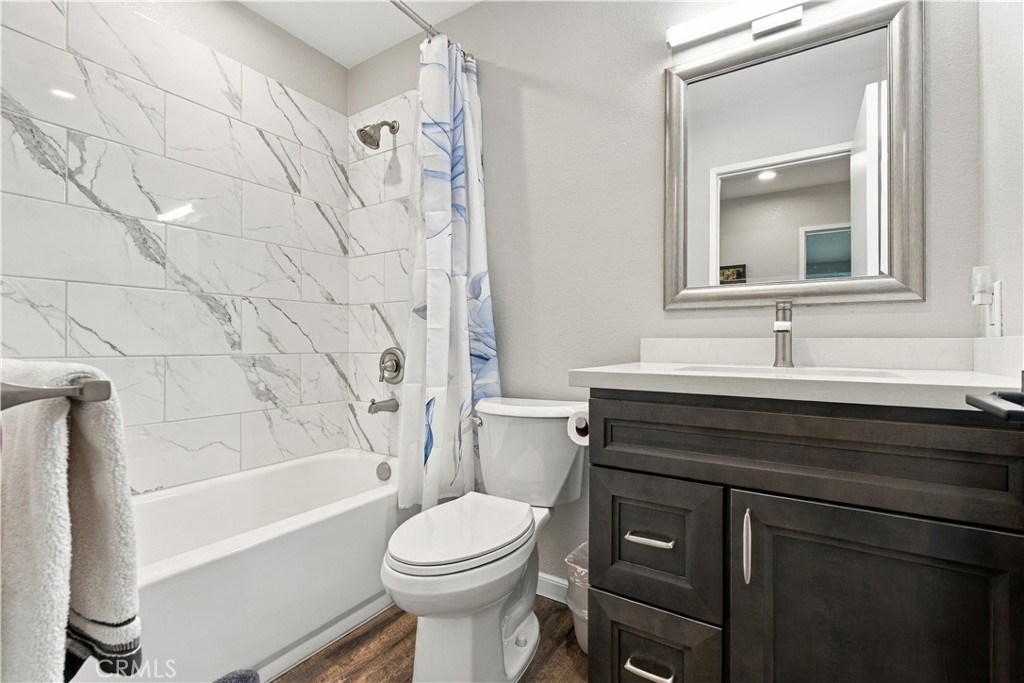 1210 Country Place Property Photo 25