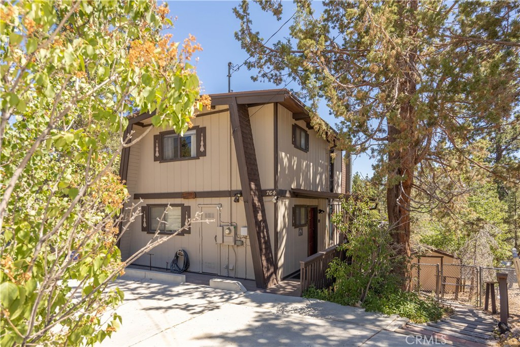 764 Panamint Mountain Property Photo 1