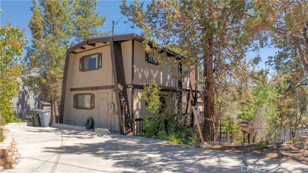 764 Panamint Mountain Property Photo 4
