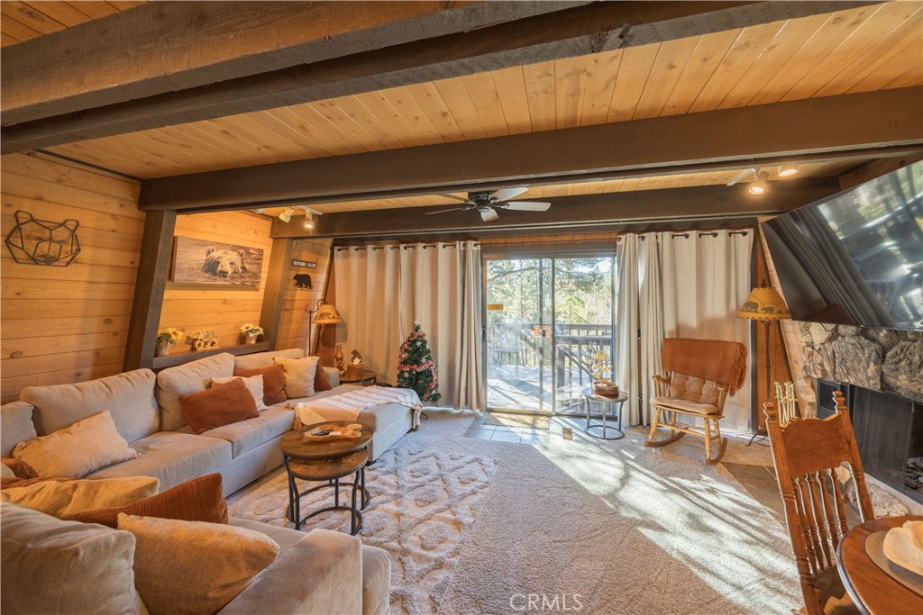 764 Panamint Mountain Property Photo 11