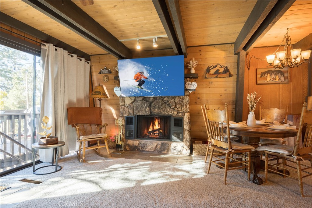 764 Panamint Mountain Property Photo 14