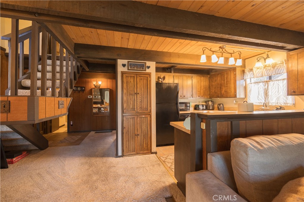 764 Panamint Mountain Property Photo 16