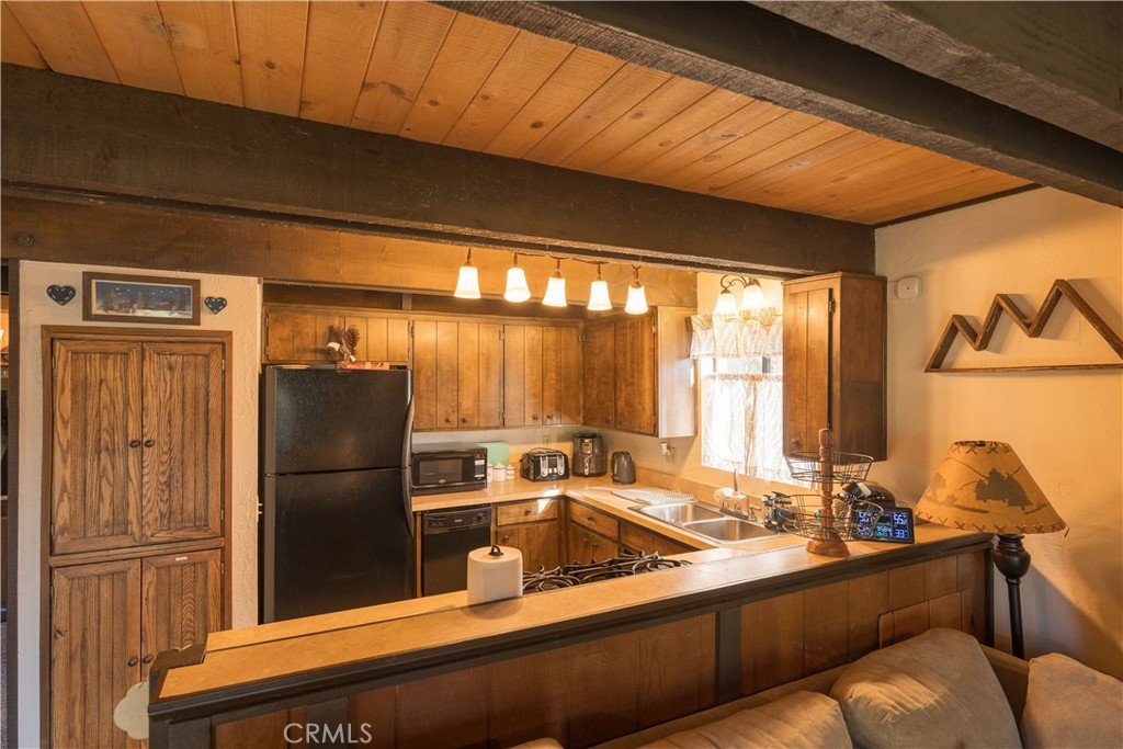 764 Panamint Mountain Property Photo 17